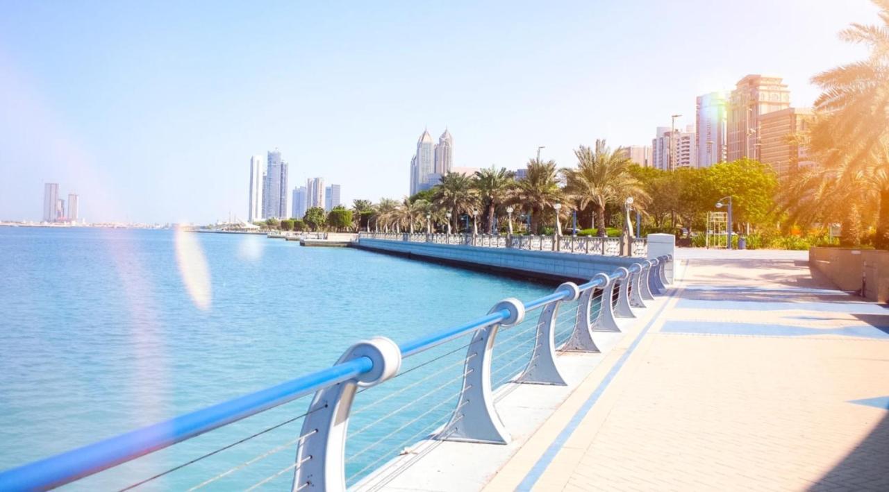 Corniche Street - Extremely Unique Room Abu Dhabi Exterior photo
